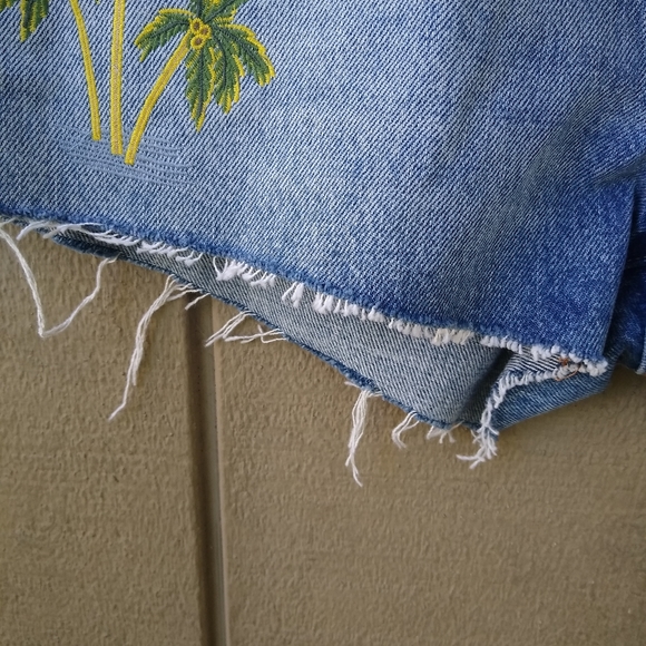 NWT Levi's 501 Palm Tree -Embroidered Shorts by Anthropologie x Levi's Size 28 - Picture 14 of 16